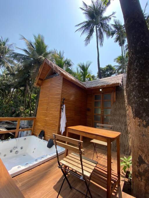 Mangifera Treehouse-Elixir Beach Farm-Jacuzzi-Cozy Villa Alībāg Ngoại thất bức ảnh