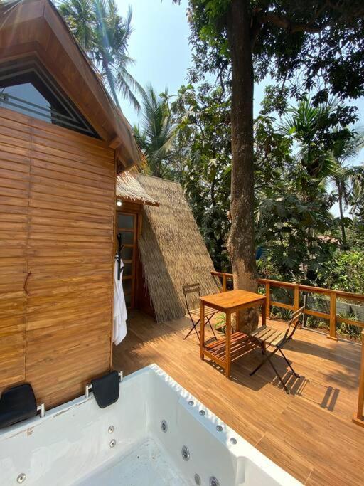 Mangifera Treehouse-Elixir Beach Farm-Jacuzzi-Cozy Villa Alībāg Ngoại thất bức ảnh