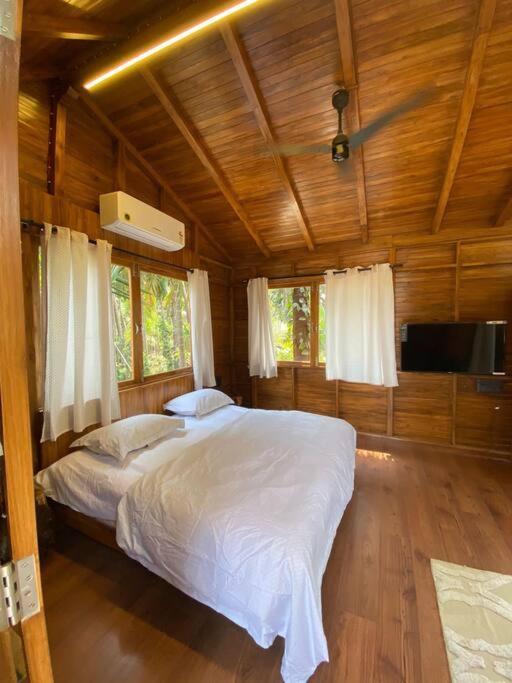 Mangifera Treehouse-Elixir Beach Farm-Jacuzzi-Cozy Villa Alībāg Ngoại thất bức ảnh